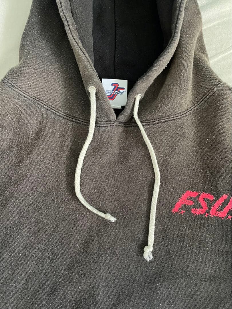 SANTA CRUZ 00s 赤ハンド パーカー