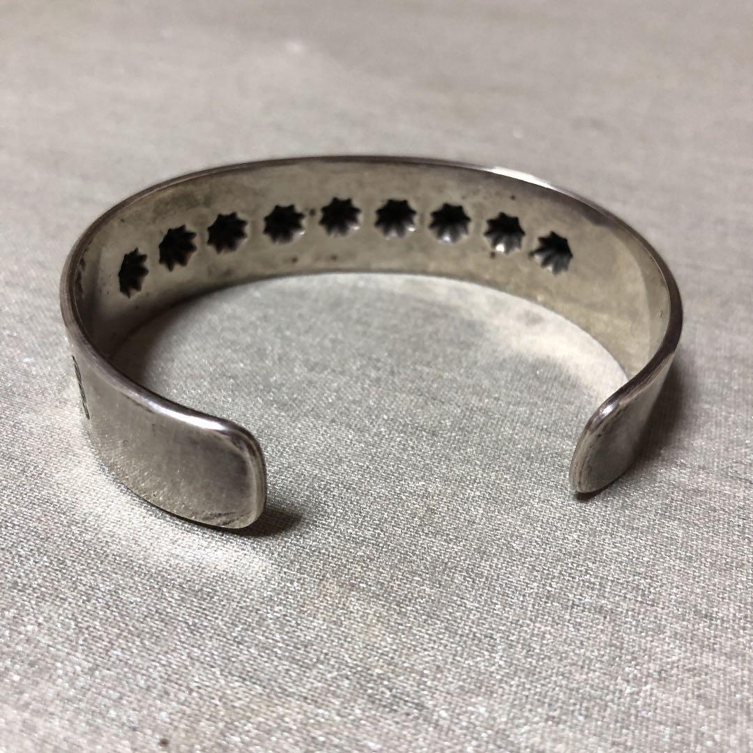 エディソン・サンディ・スミス バングル