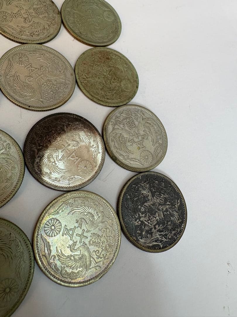 小型50銭　銀貨　鳳凰　１５枚　状態様々　まとめ売り