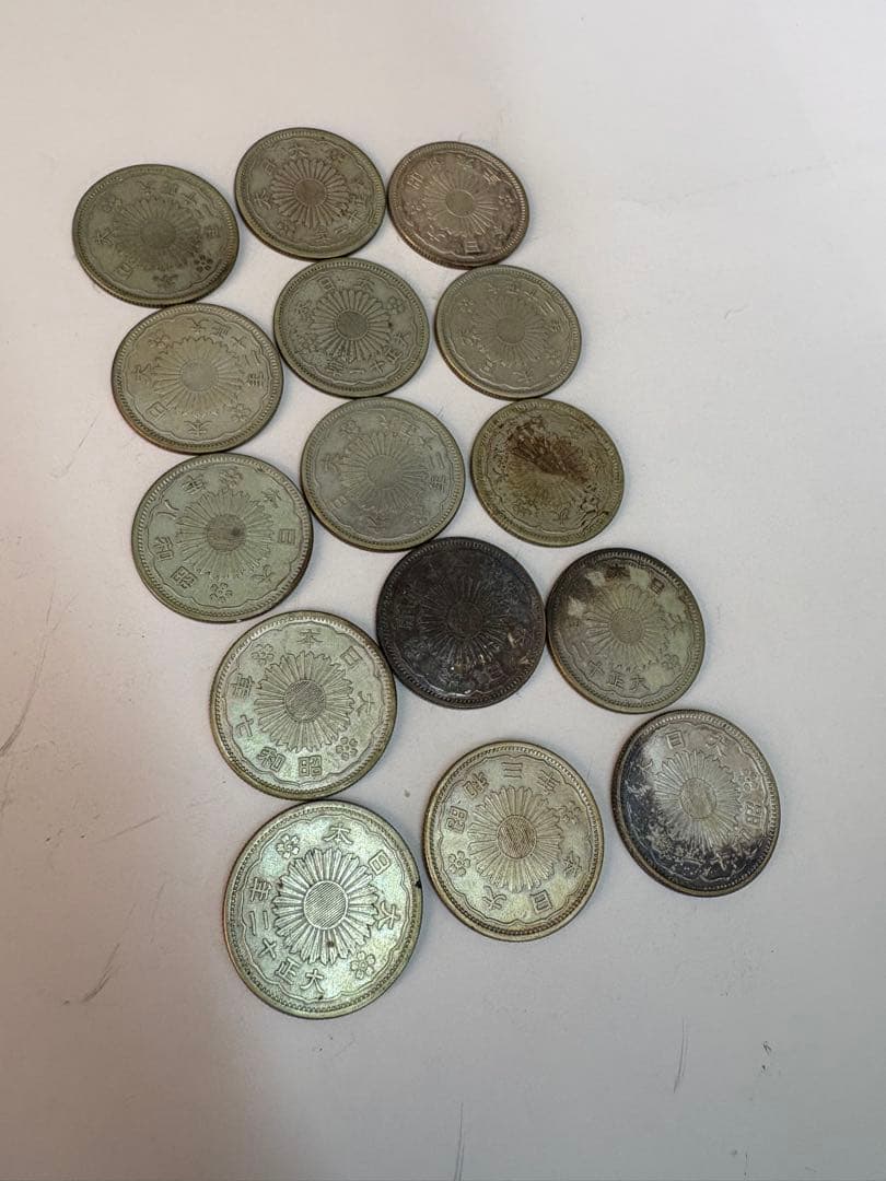 小型50銭　銀貨　鳳凰　１５枚　状態様々　まとめ売り
