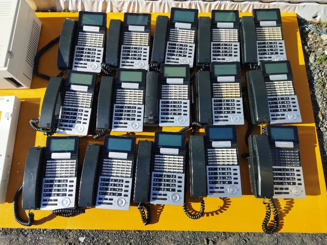 日立　HITACHI　ボタン電話装置　電話機15点まとめセット