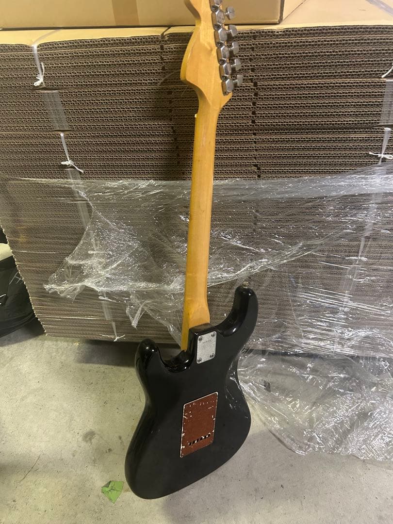 Freshher Straightighter エレキギター ブラック