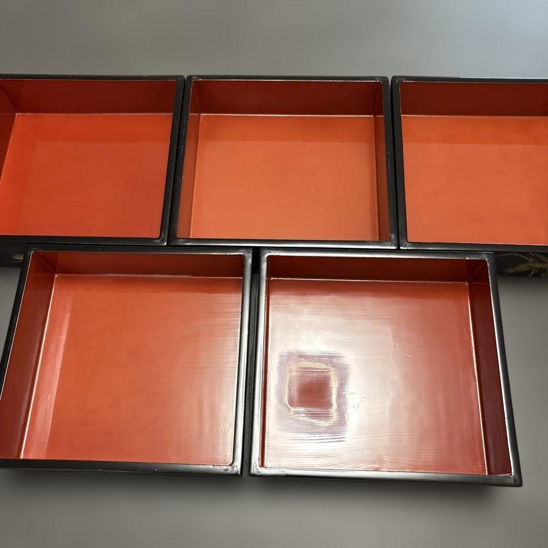 漆器 重箱 5段 黒地 金色松