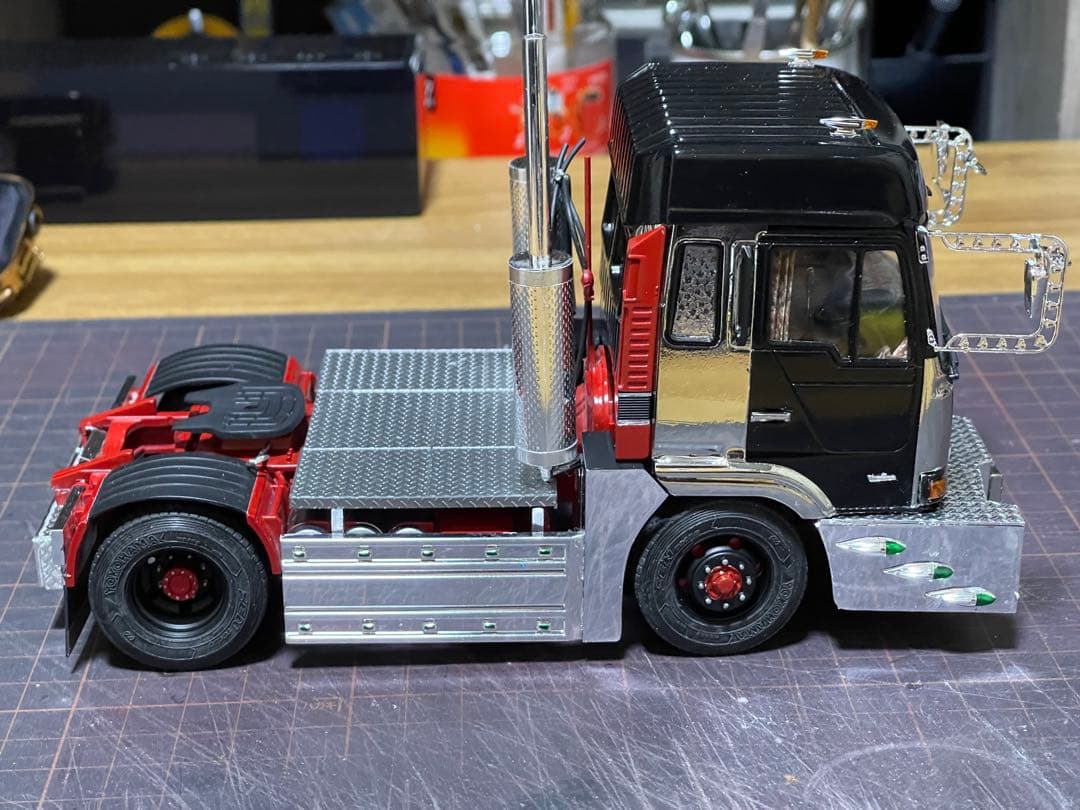 デコトラ‼️1/32 アオシマ製・トレーラーヘッドのみ完成品‼️