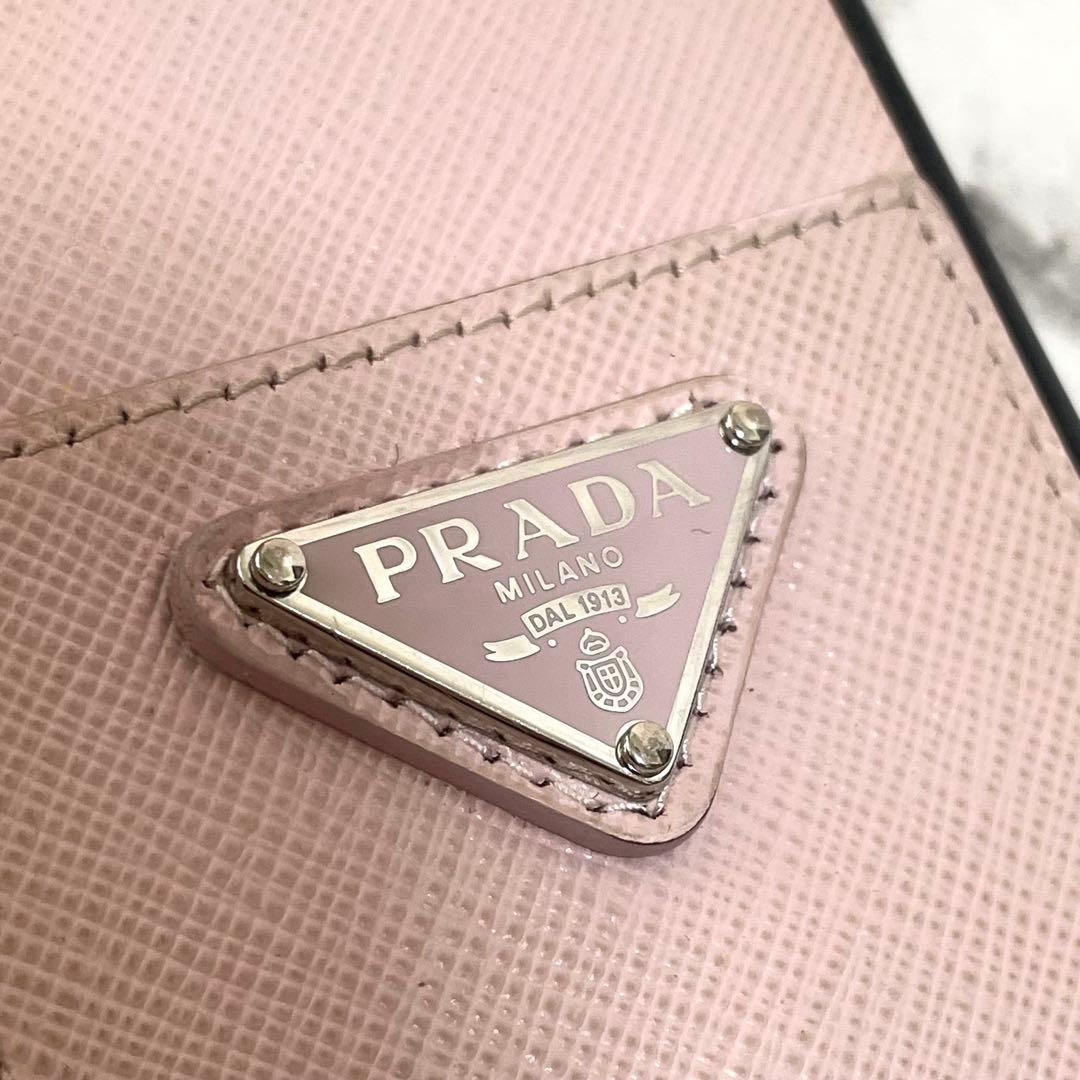 極美品✨プラダ　iPhone15ProMax用ケース　三角ロゴ　ピンク