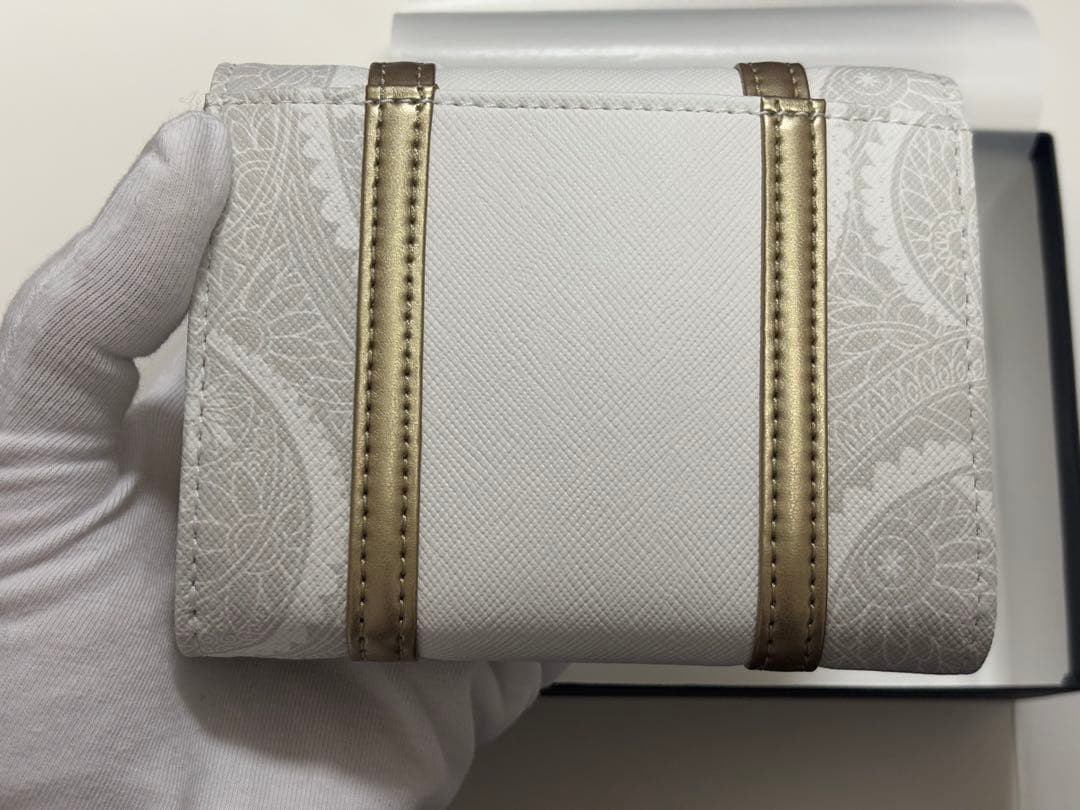 王様戦隊キングオージャー二つ折り財布（ジェラミー・ブラシエリ　モデル）