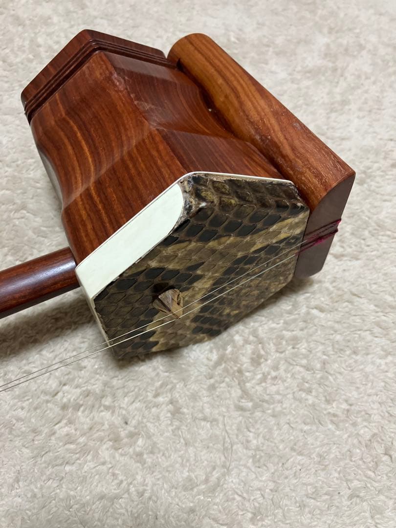 最高級 張源精制 二胡　木製 六角形胴体 2弦 専用ケース付き