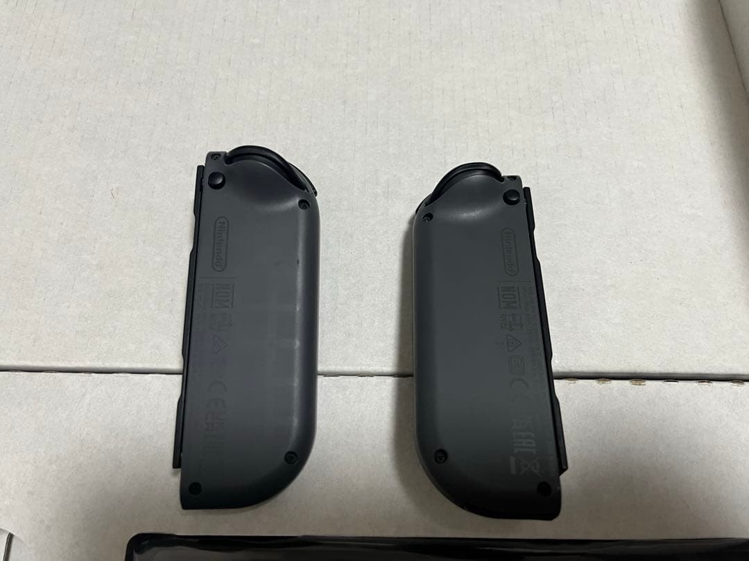 Switch本体（バッテリー強化版）　グレー　付属品完備　持ち運びケース