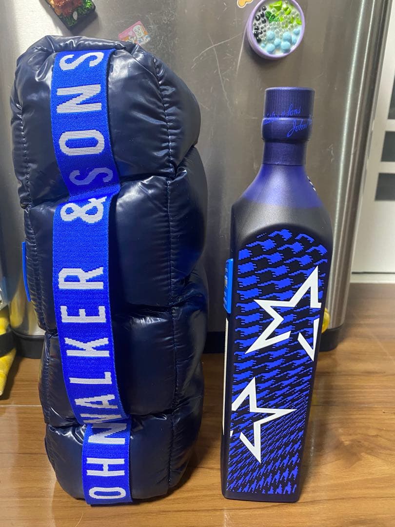 新品 ジョニーウォーカー ブルーラベル アイスシャレー 43% 750ml