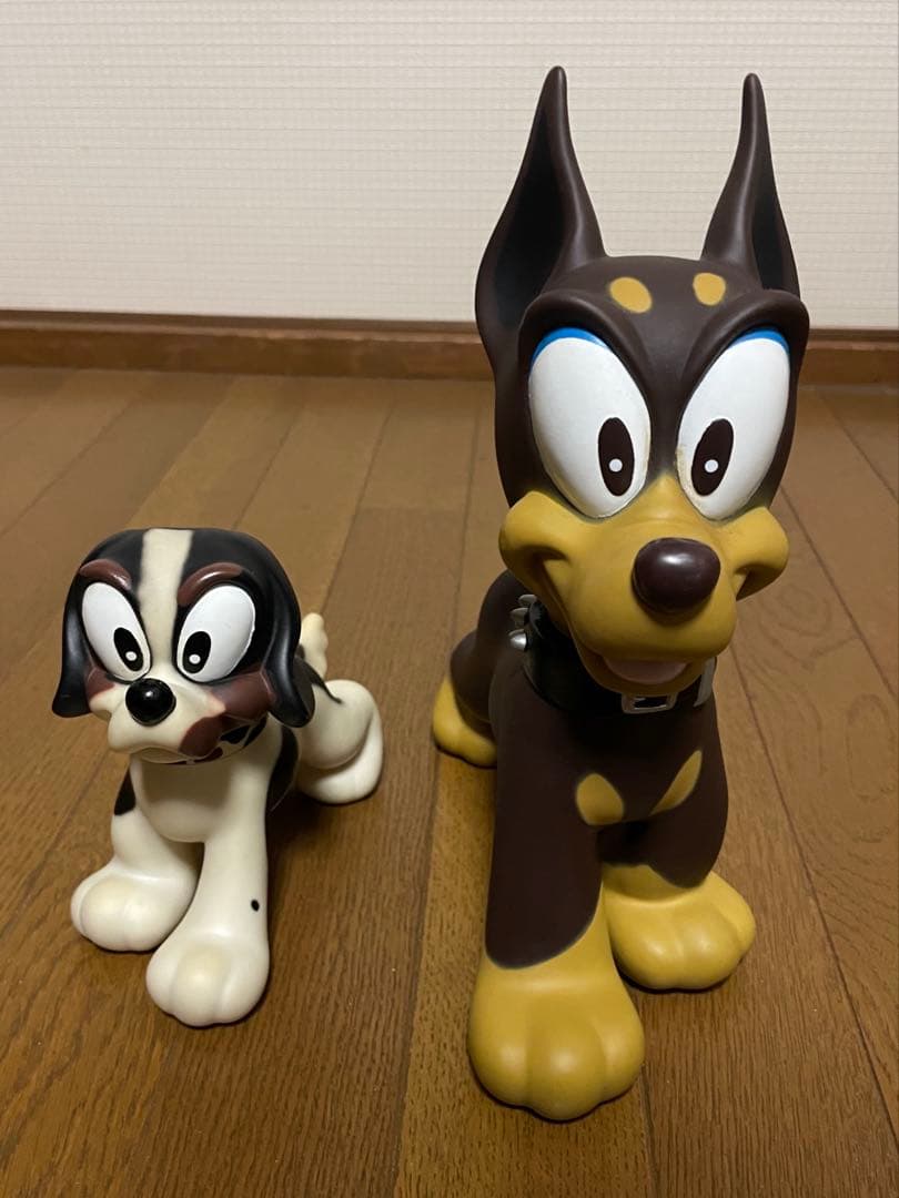 NEIGHBORHOODネイバーフッド×メディコムトイ 犬のフィギュア2体セット