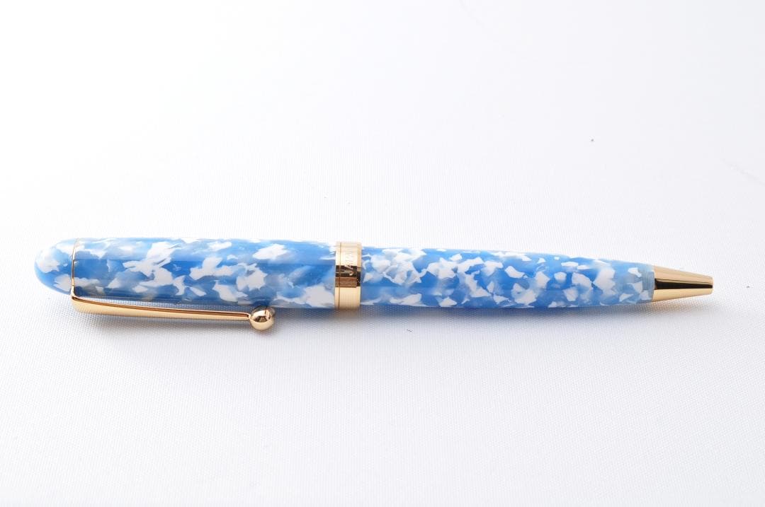 新品✨ ハンドメイド　ボールペン 大西製作所 手作り 【空色】