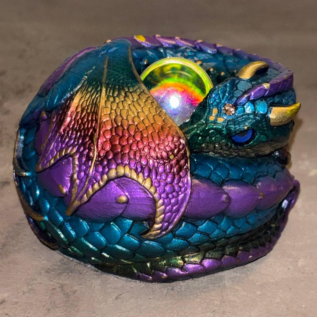 Windstone Editions　ドラゴンのフィギュア　置物