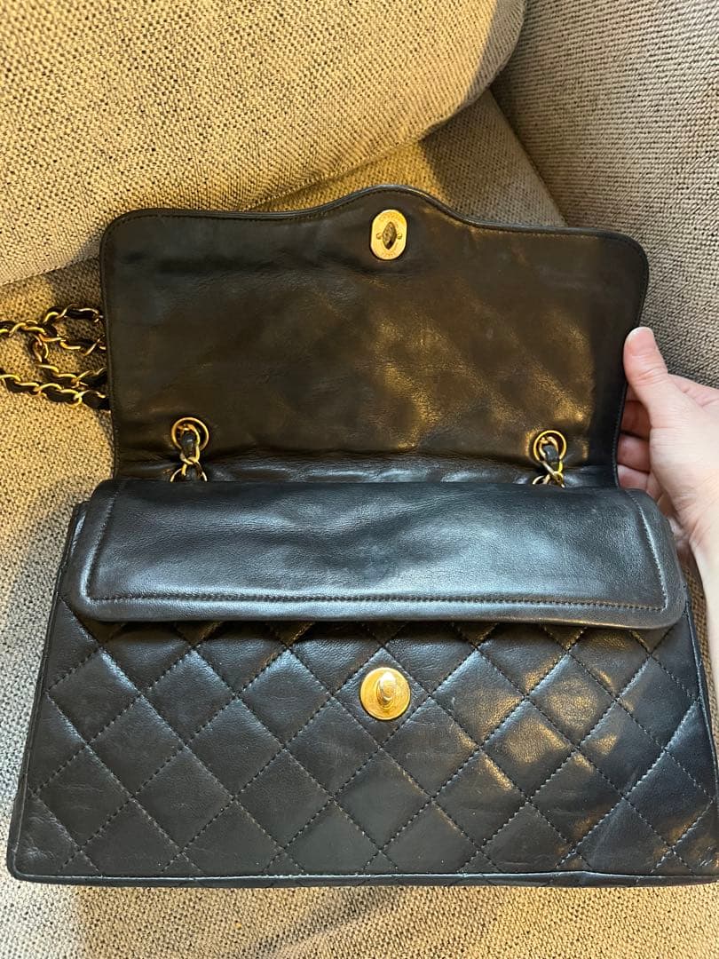 正規品　CHANEL パリ限定　Wフラップ　チェーンショルダー　マトラッセ