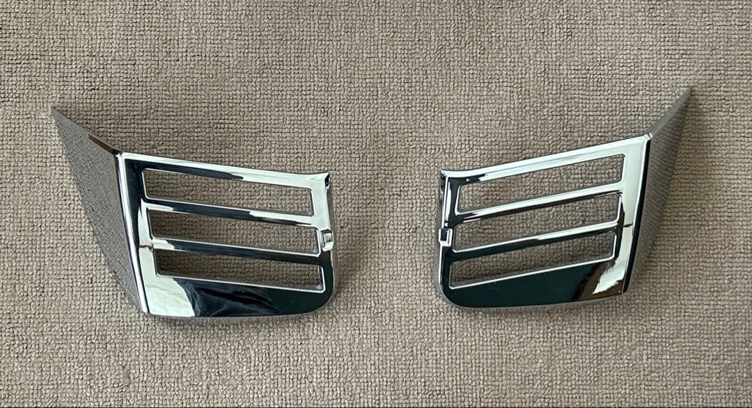 ヴォクシー80　ヴァレンティ　テールランプ　スモーク