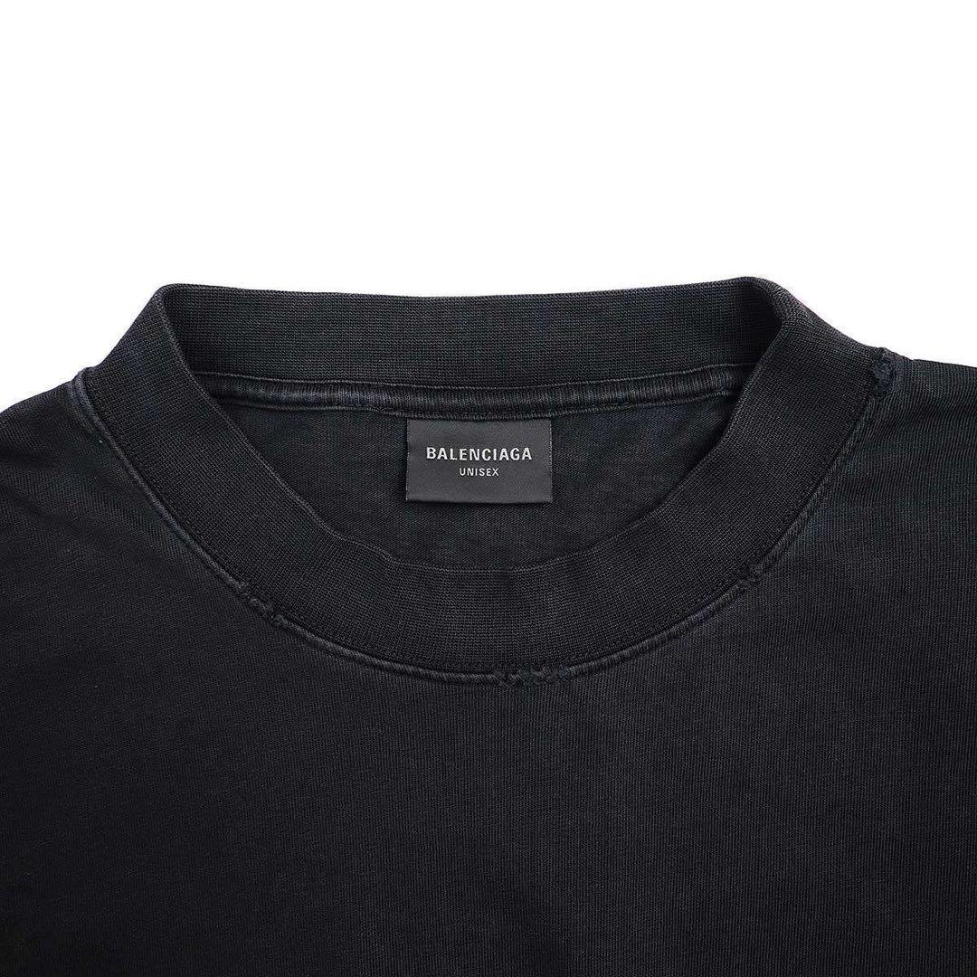 【希少】Balenciaga ブラック Tシャツ Be different.