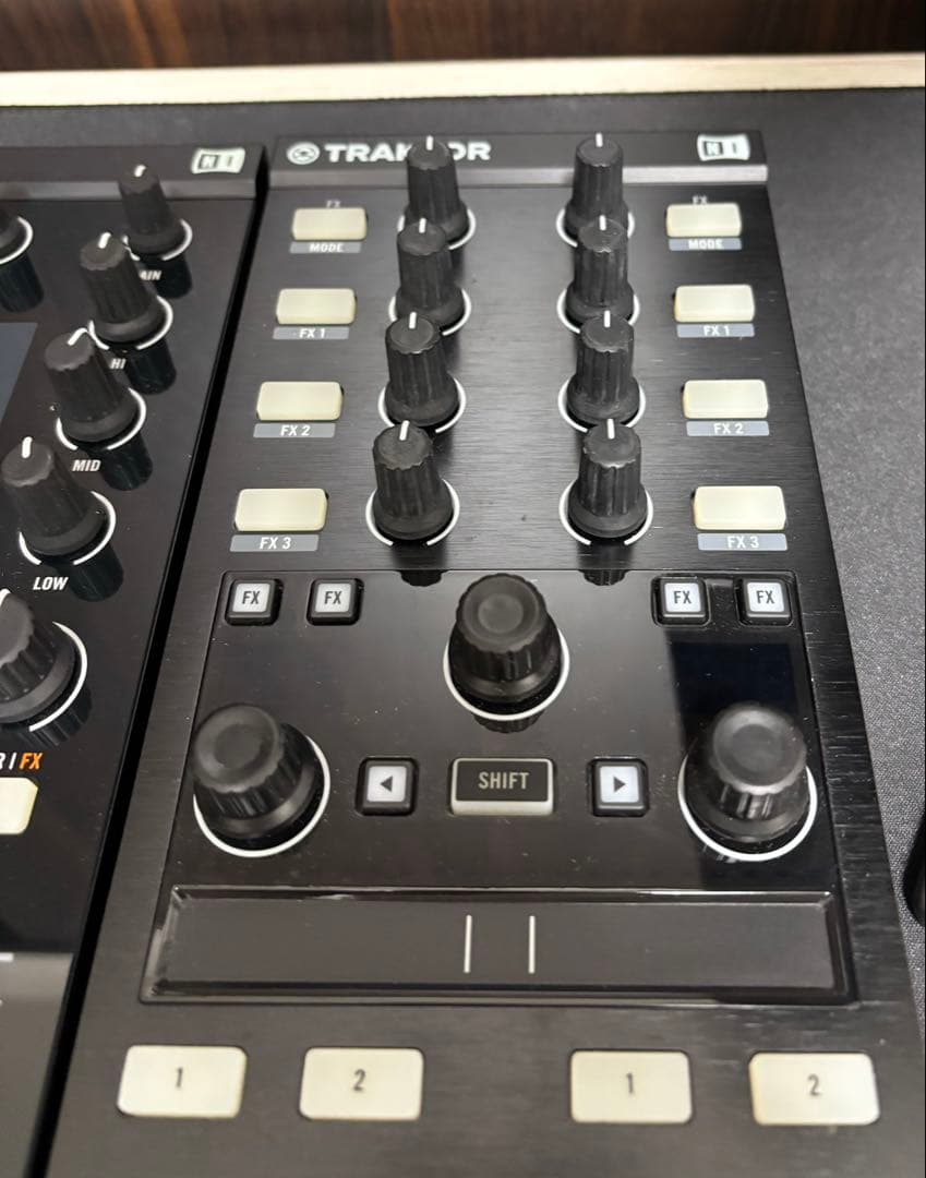 TRAKTOR KONTROL Z1, X1 Mk2, スタンドセット