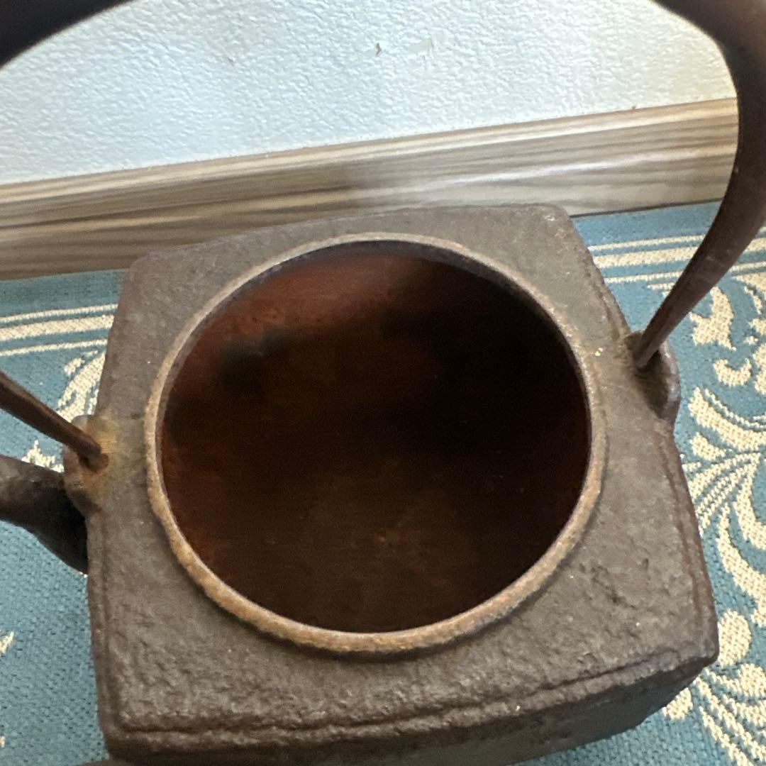 鉄瓶 正方形 明治 急須 煎茶道具 茶道具 茶器 金属工芸 時代物 古民家