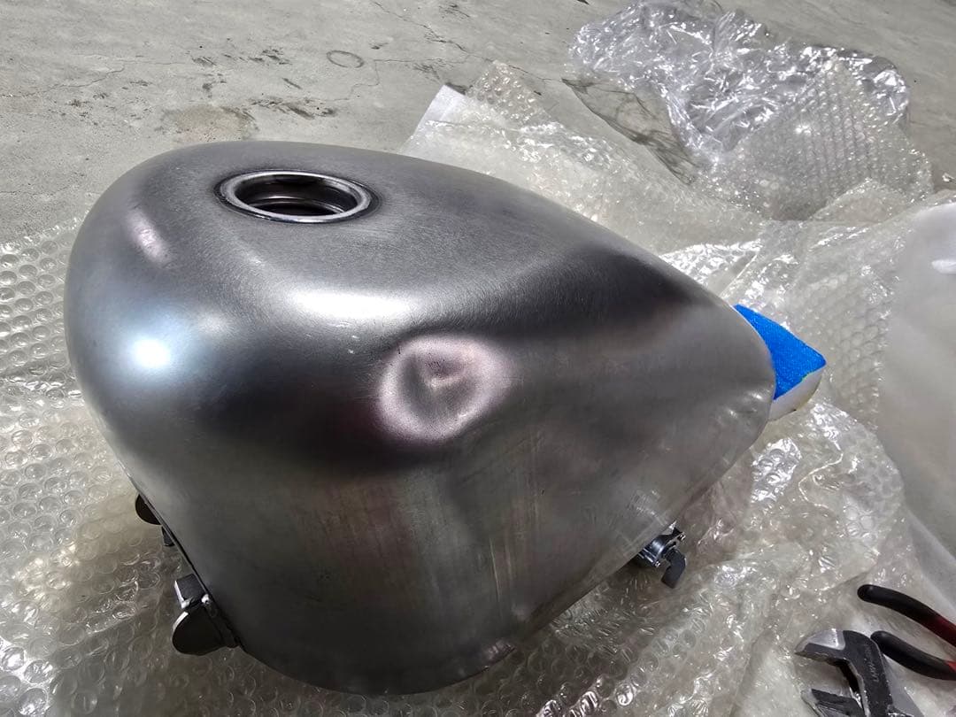 グラストラッカー250 スポーツスタータンク