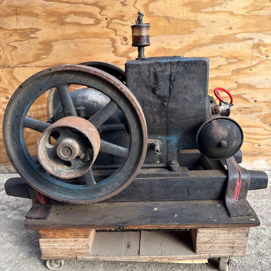 タコマ製　箱マグ　レトロな古い石油発動機エンジン