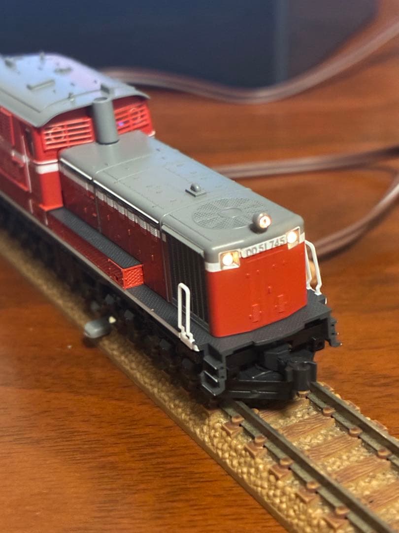 DD51 745 3灯形　ディーゼル機関車　kato ライト点灯動力動作確認済