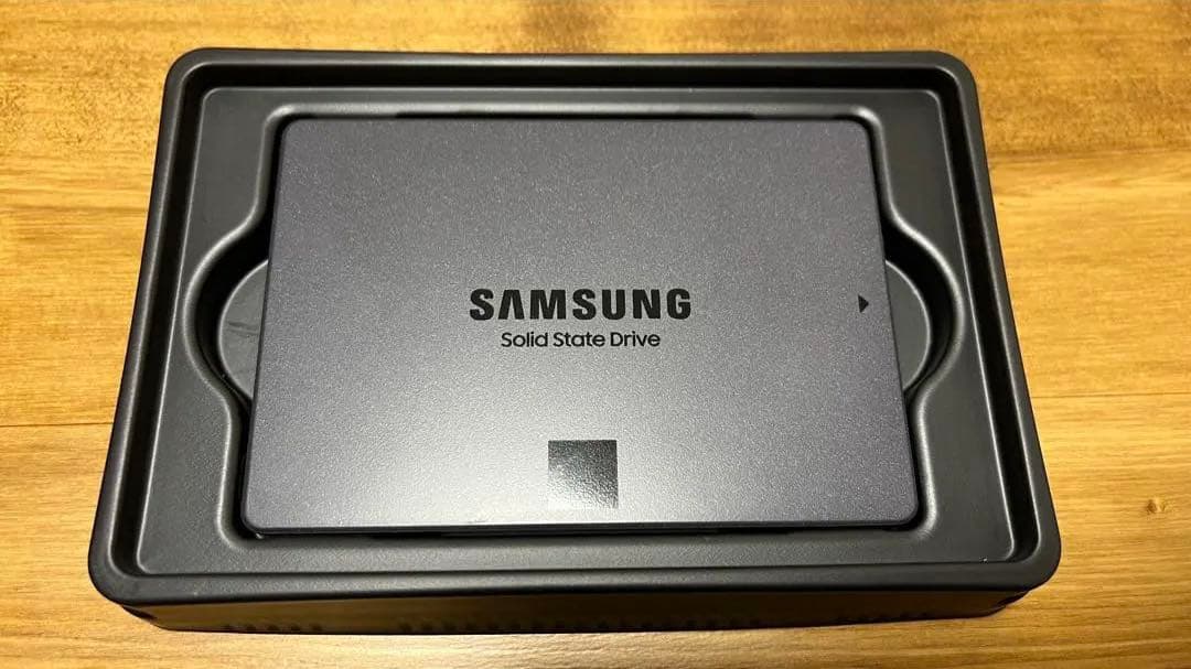 内蔵型SSD Samsung 860 QVO 2TB SATA SSD