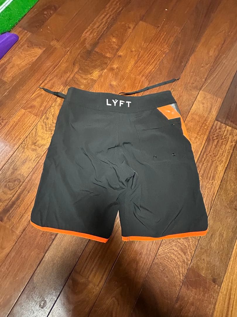 LYFT 水着 Mサイズ ブラック/オレンジ