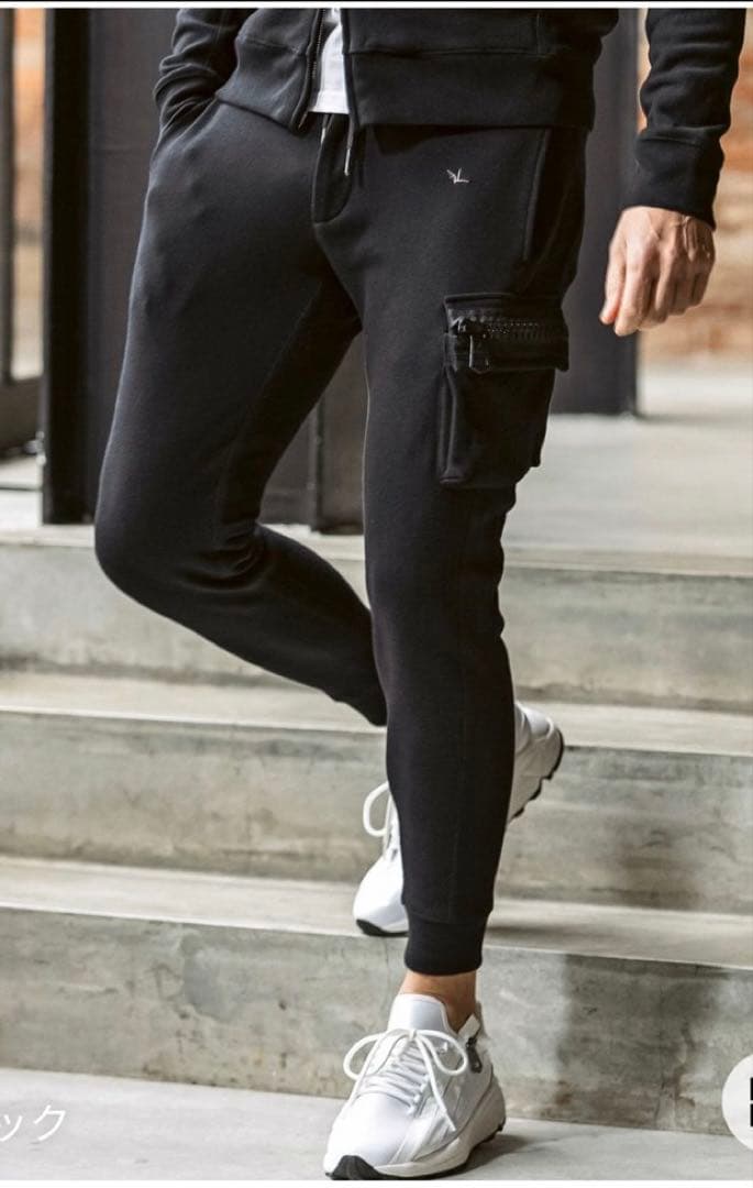 1PIU1UGUALE3（ウノピウウノウグァレトレ）セットアップ