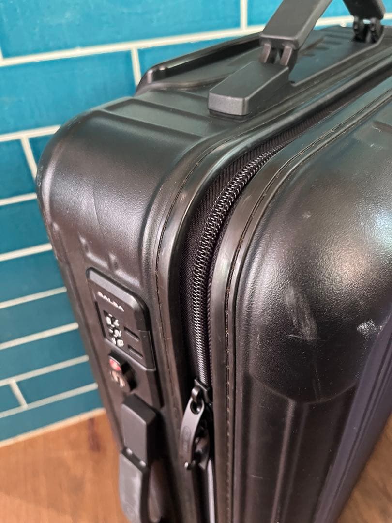 【廃盤】リモワ サルサ 35L マットブラック 2輪　RIMOWA SALSA