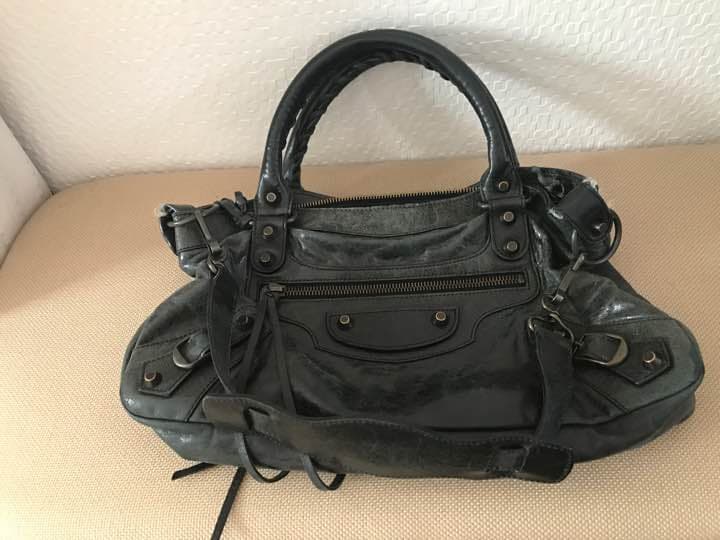 バレンシアガ バッグ