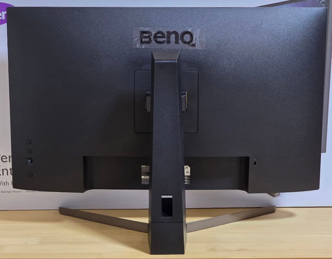 BenQ EW2880U 28インチ 4K IPS HDRi
