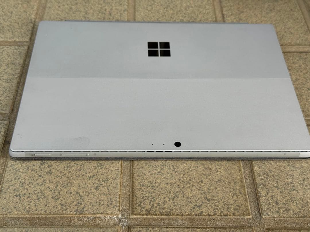 t*a様 【年末価格】Surface Pro6 12.3インチ 本体、キーボード