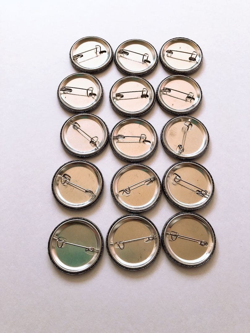 CHANEL 缶バッジ 16個セット オマケN°5缶バッジ　ノベルティ