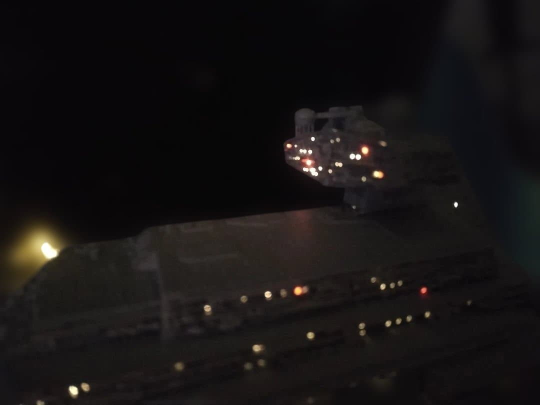 バンダイ スターデストロイヤー デススター塗装完成品