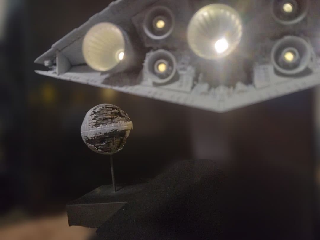 バンダイ スターデストロイヤー デススター塗装完成品