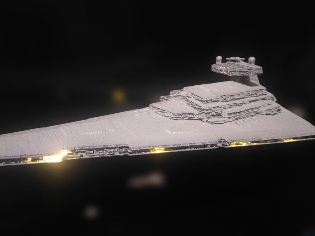 バンダイ スターデストロイヤー デススター塗装完成品