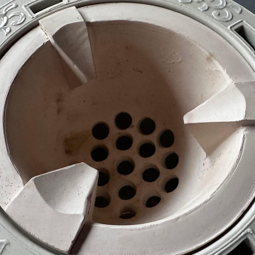 煎茶道具　白磁　唐華文　涼炉　台付　平安　春峰　共箱　煎茶　茶道具　京焼　陶芸