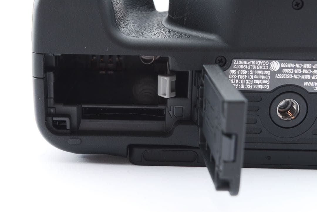 一眼レフカメラ canon kiss x9+Canon EF 35-80㎜