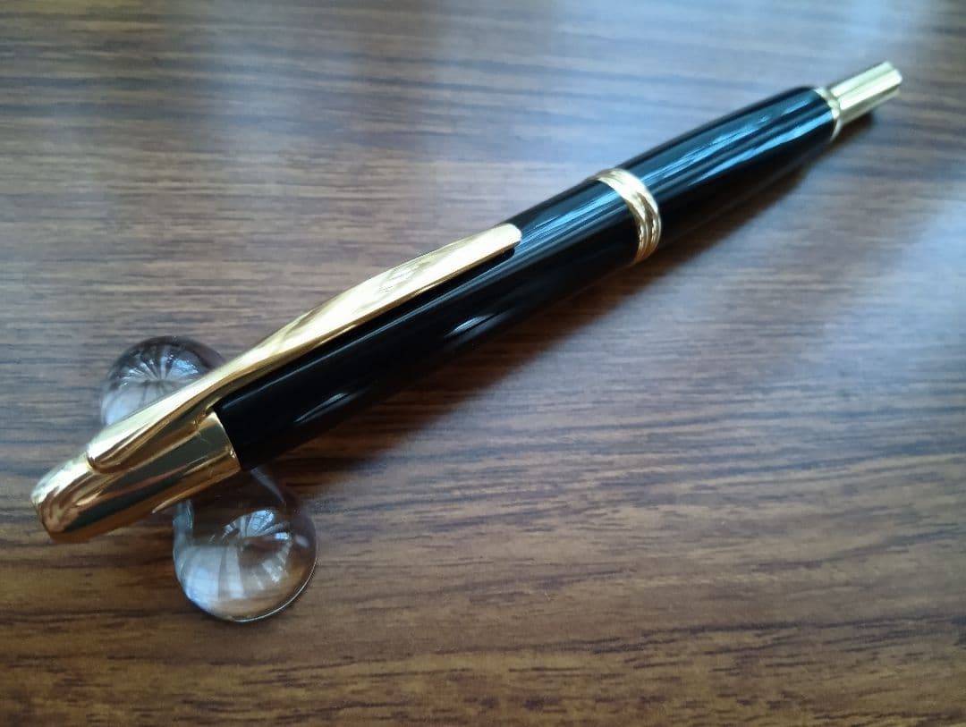 パイロット 万年筆 キャップレス ペン先18K FM