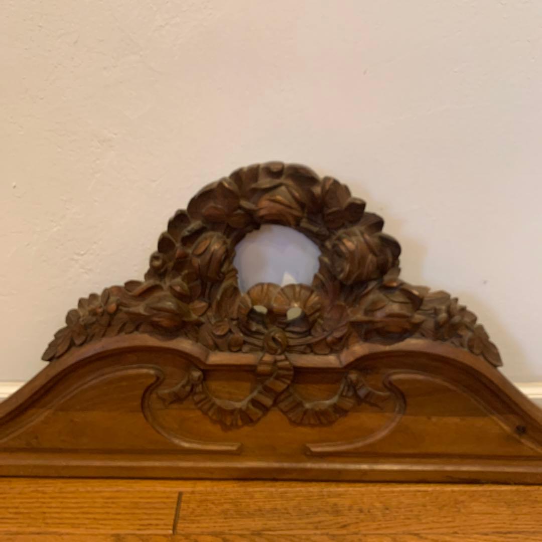 フランスアンティーク　家具装飾　重厚なバラとリボン