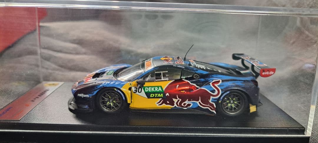 Ferrari 488 GT3 レッドブル 1/43