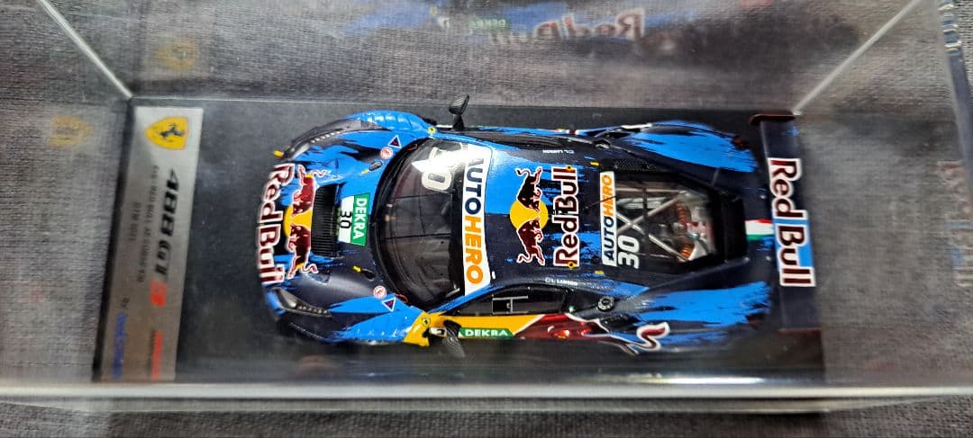 Ferrari 488 GT3 レッドブル 1/43