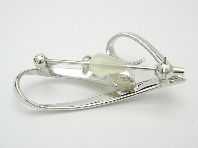 美品です。　ミキモト　シルバーブローチ　アコヤパール付　箱、冊子付き