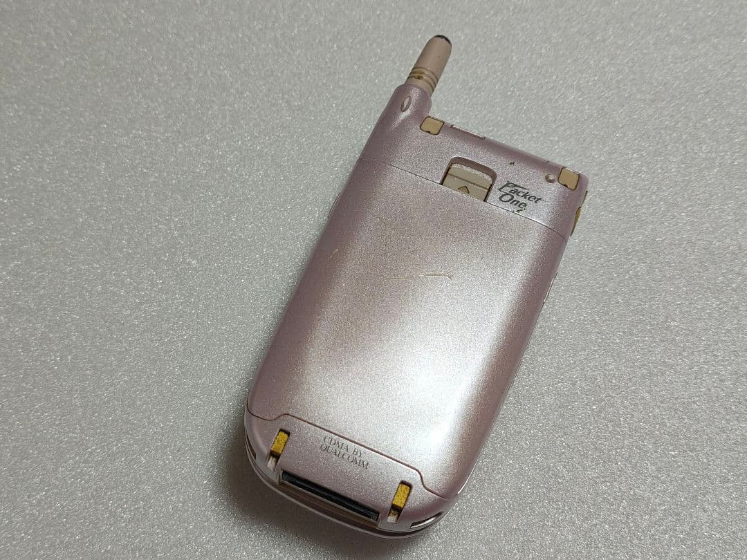 ハローキティ 携帯 cdmaOne C401SA 起動可 ジャンク