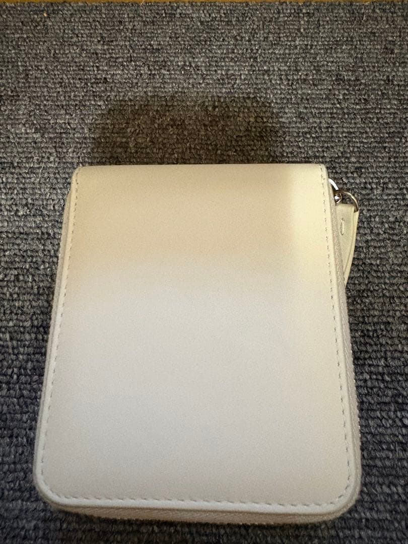 ホワイトレザー 三つ折り財布