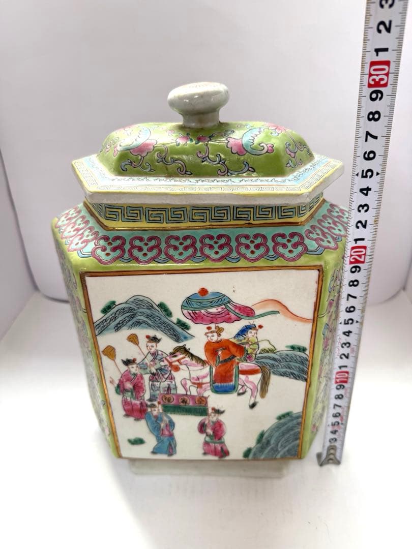 中国美術　粉彩大壺　在銘　送料込み