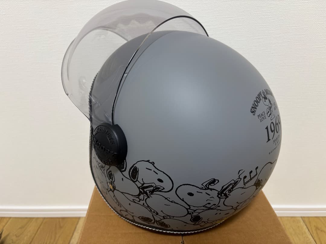 美品 SNJ-116 SMサイズ SNOOPY スヌーピーカーニバル ヘルメット