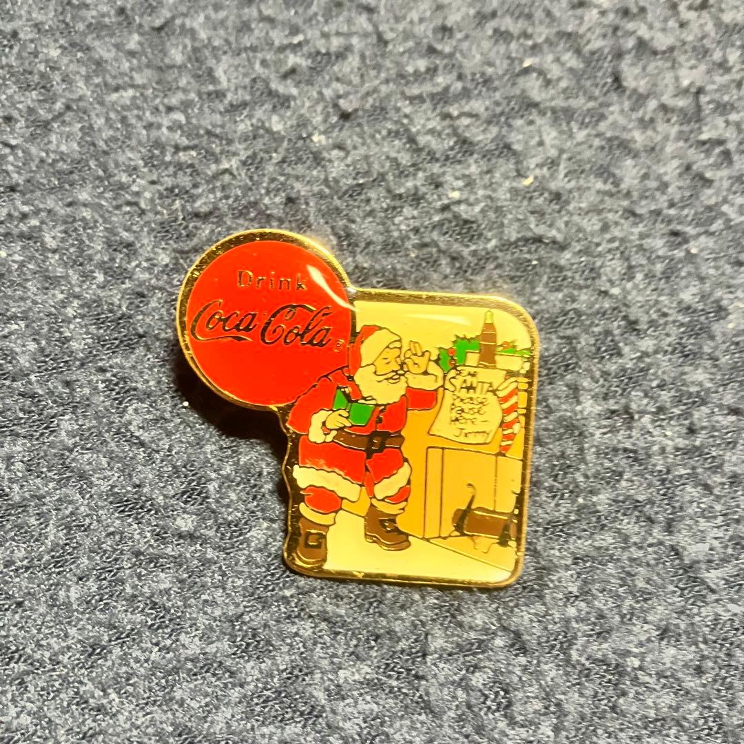 コカコーラサンタクロースピンバッチ10個セット