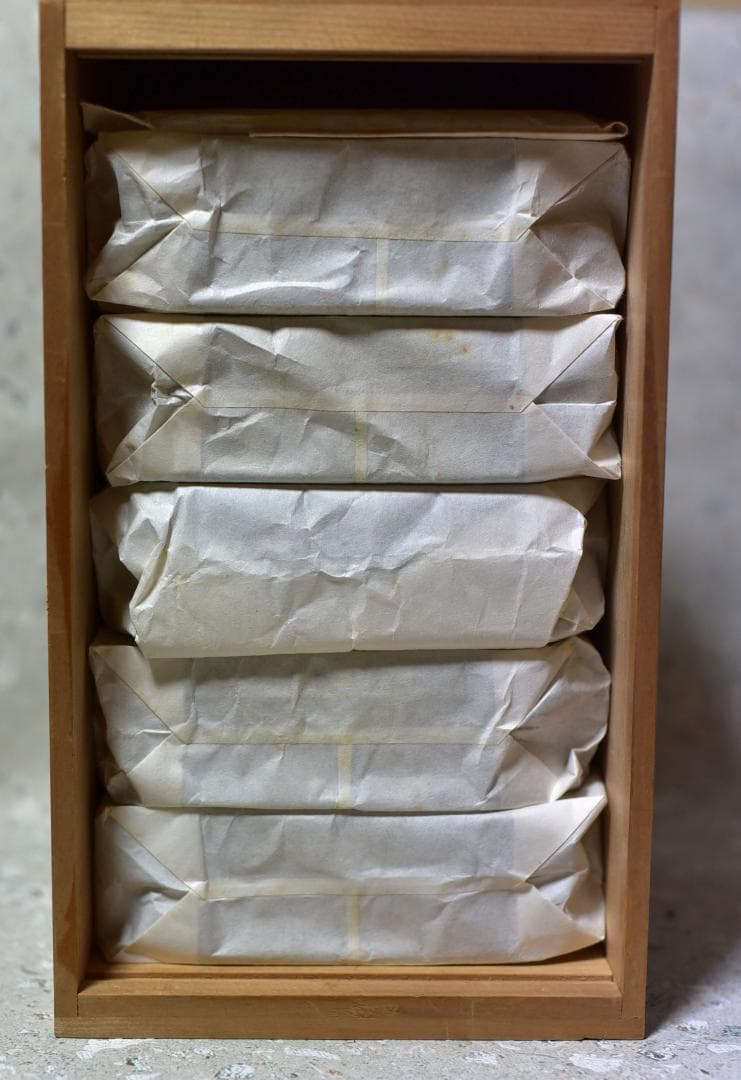 値下げ、輪島塗河智製　緑高、お重五段　菓子器【極上品】共箱