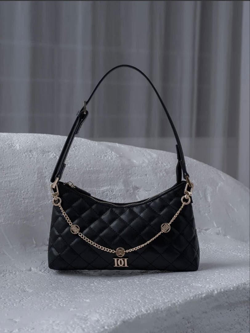 【新品未使用】Darich darich キルティングチェーンハンドミニバッグ