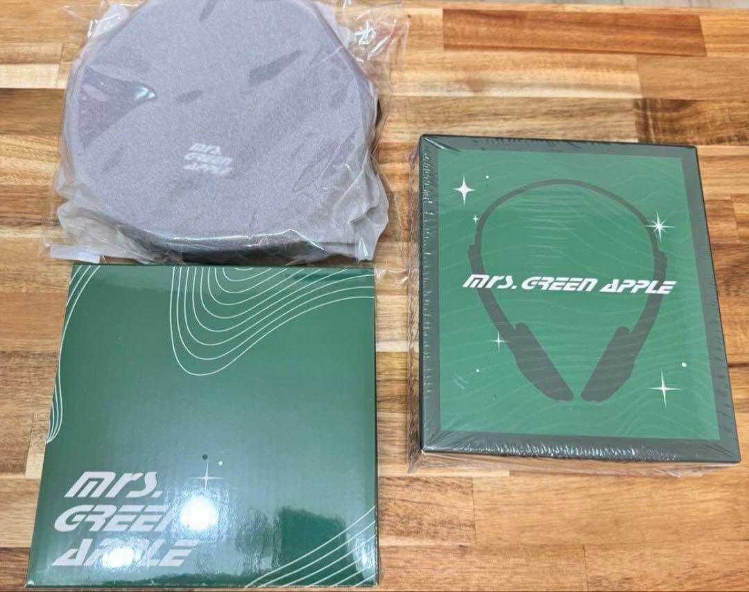 【3点セット】ミセス　CDプレイヤー　ショルダーバッグ　ヘッドホン